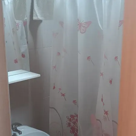 Isakovic Centar بيت ضيافة *