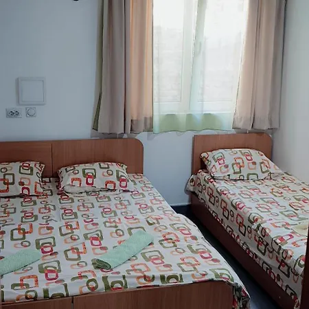 Isakovic Centar 소코 반자