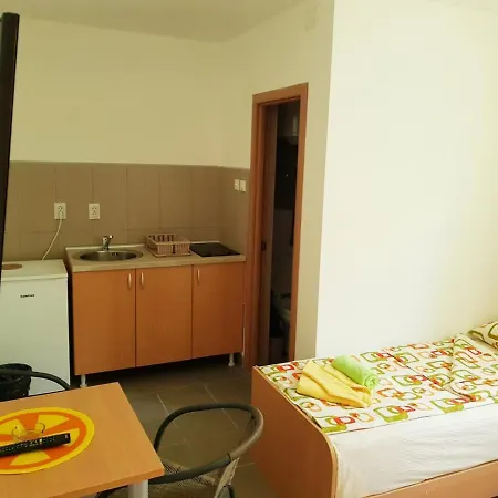 Isakovic Centar 소코 반자